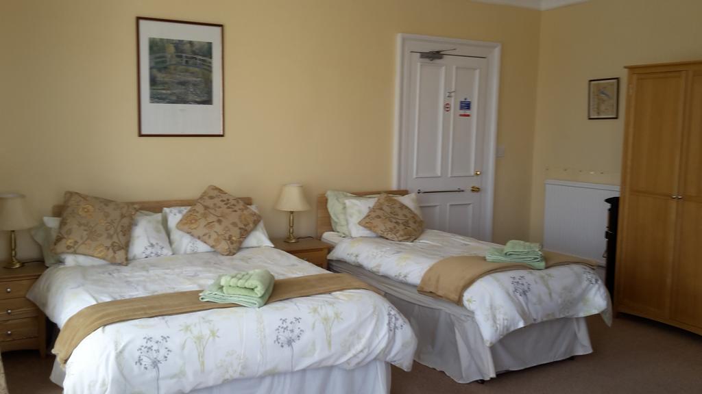 Lindores Guesthouse Peebles Bagian luar foto