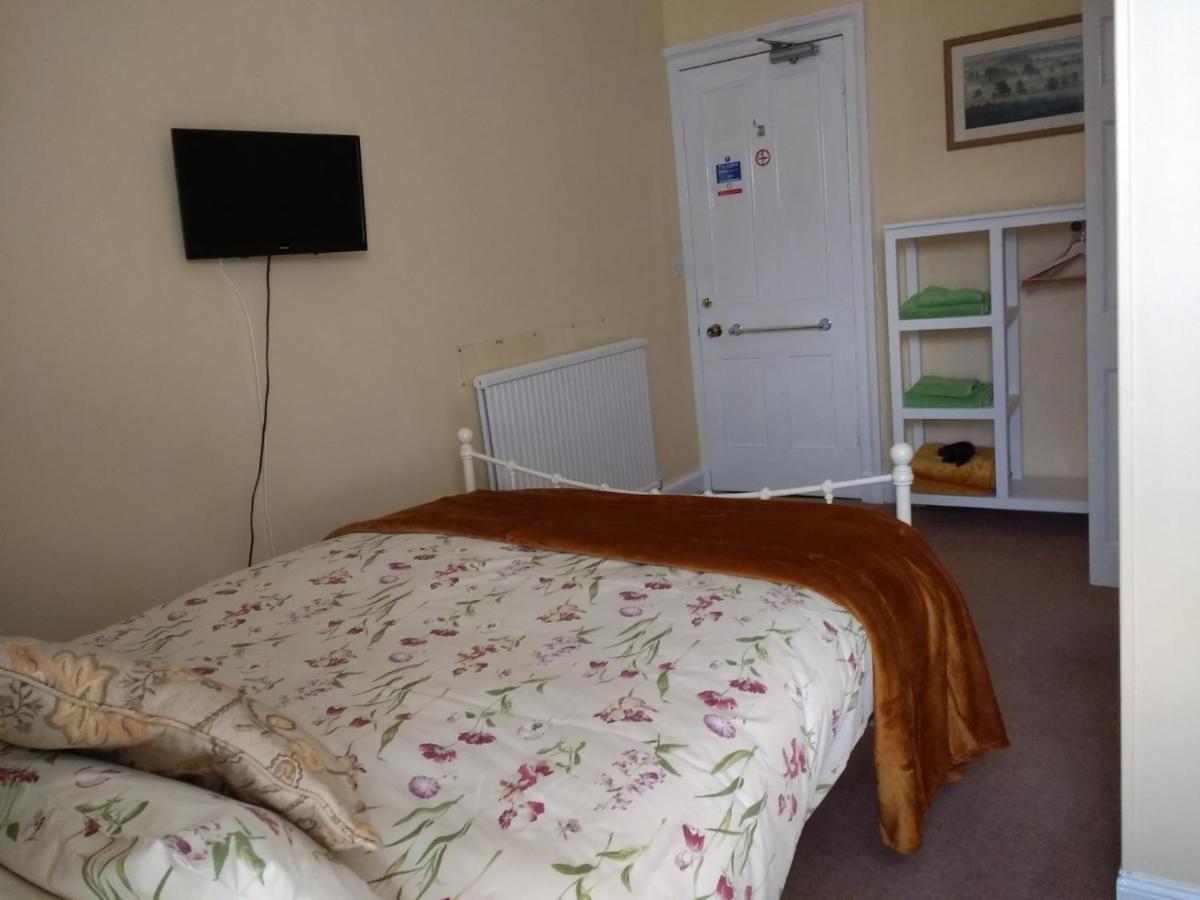 Lindores Guesthouse Peebles Bagian luar foto